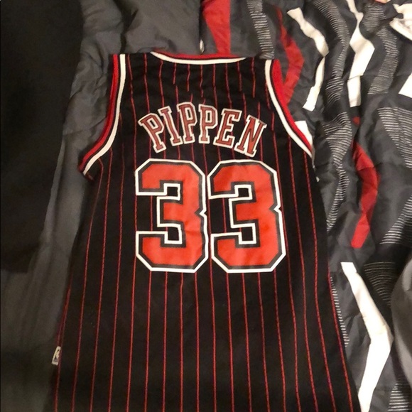 Chicago Bulls Scotti Pippen Jersey - Picture 2 of 2